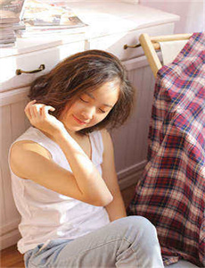《公么的粗大满足了我小莹视频》